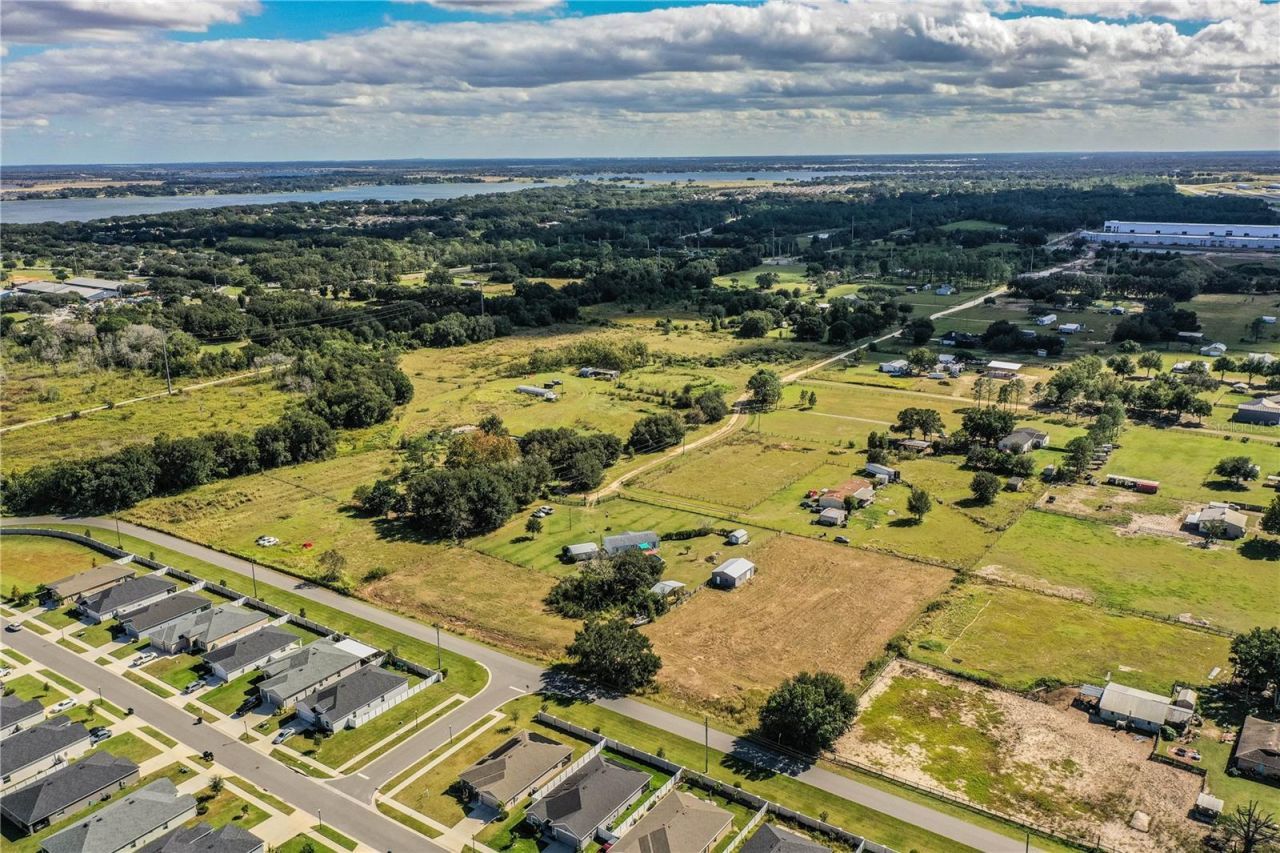 318 Skyblue Lane, Auburndale, FL 33823 Photo