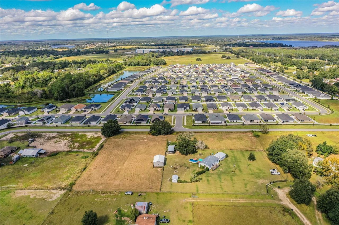 318 Skyblue Lane, Auburndale, FL 33823 Photo