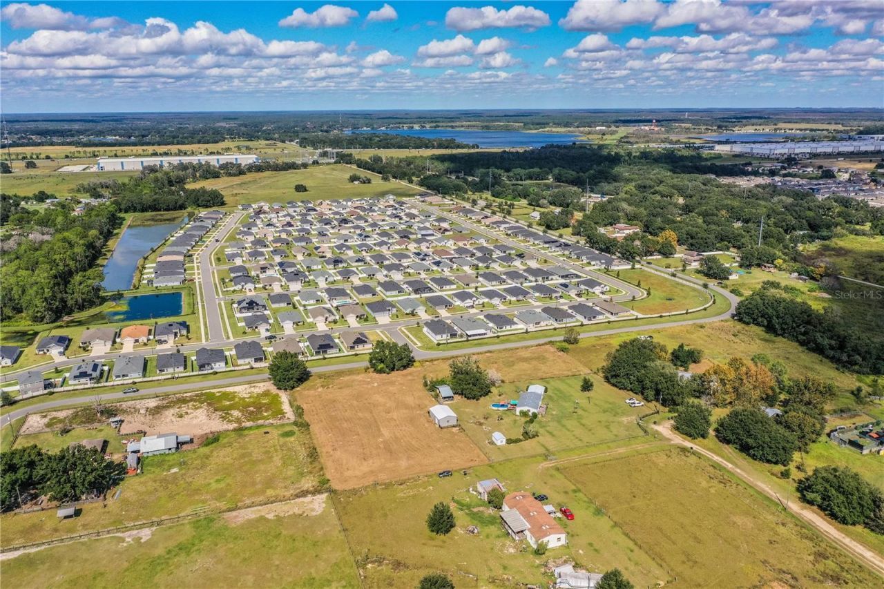 318 Skyblue Lane, Auburndale, FL 33823 Photo