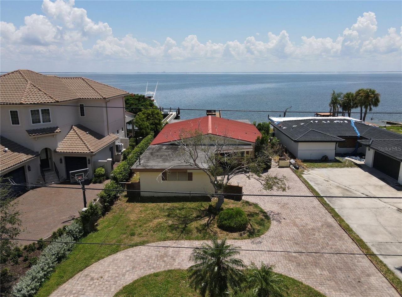 3227 Bayshore Boulevard Ne, Saint Petersburg, FL 33703 Photo