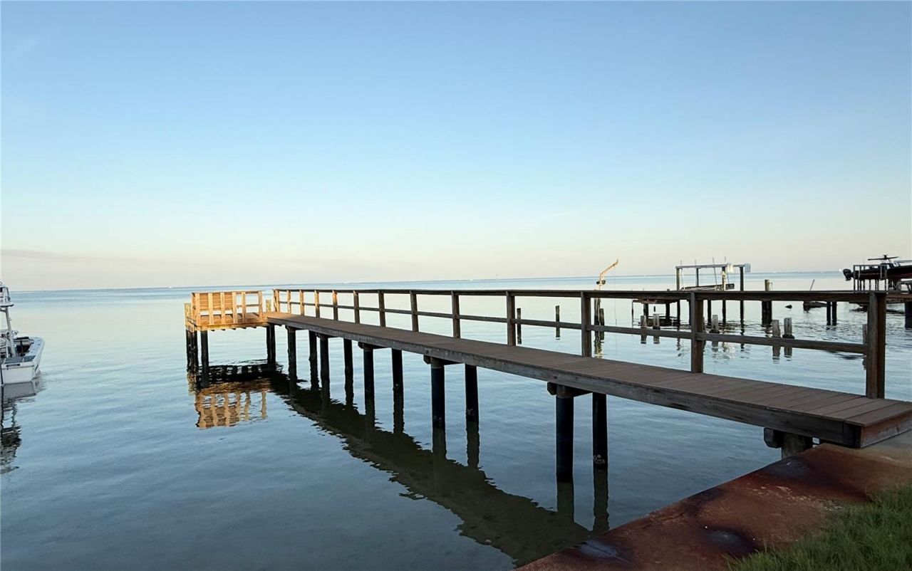 3227 Bayshore Boulevard Ne, Saint Petersburg, FL 33703 Photo