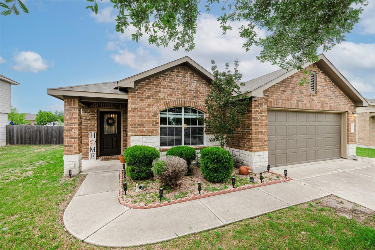 225 Foxglove Dr, Hutto, TX 78634 Main Photo