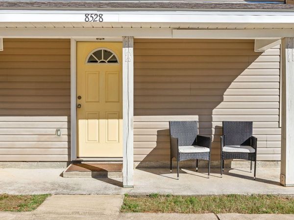 8528 Laredo Street, Navarre, FL 32566