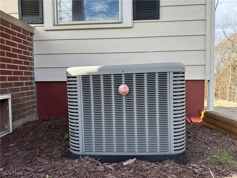 419 Saint Clair Avenue, Cadiz, OH 43907 Photo 22