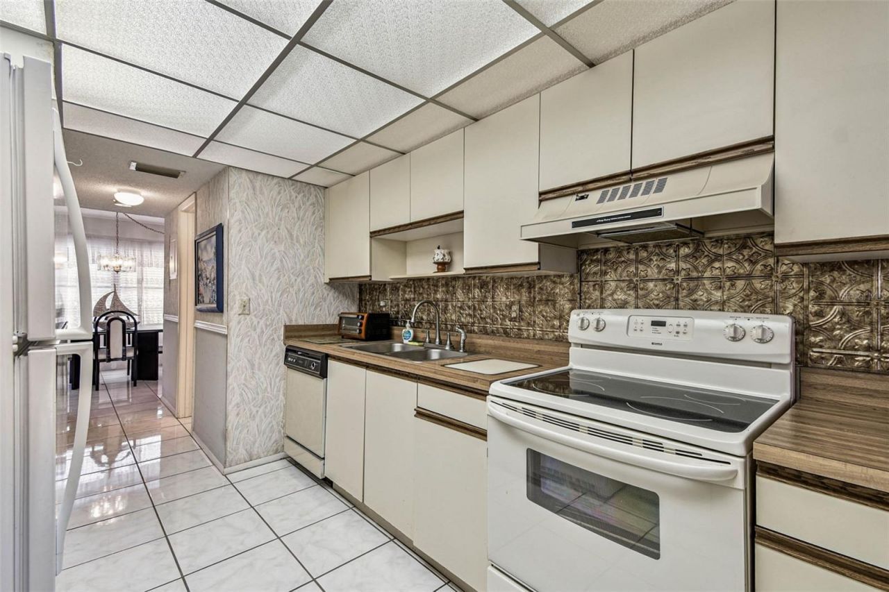 515 30th Avenue W, Unit H210, Bradenton, FL 34205 Photo