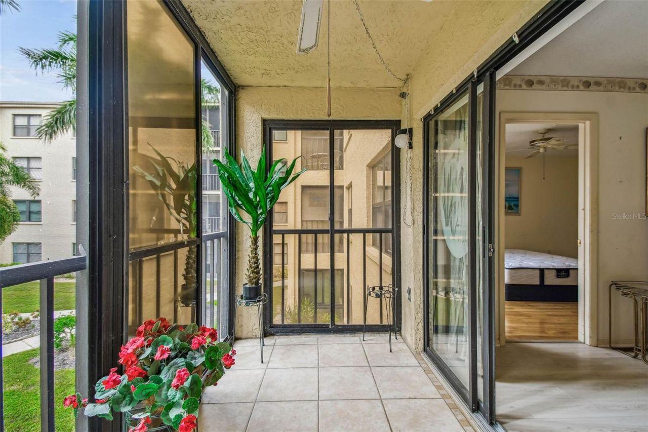 515 30th Avenue W, Unit H210, Bradenton, FL 34205 Photo