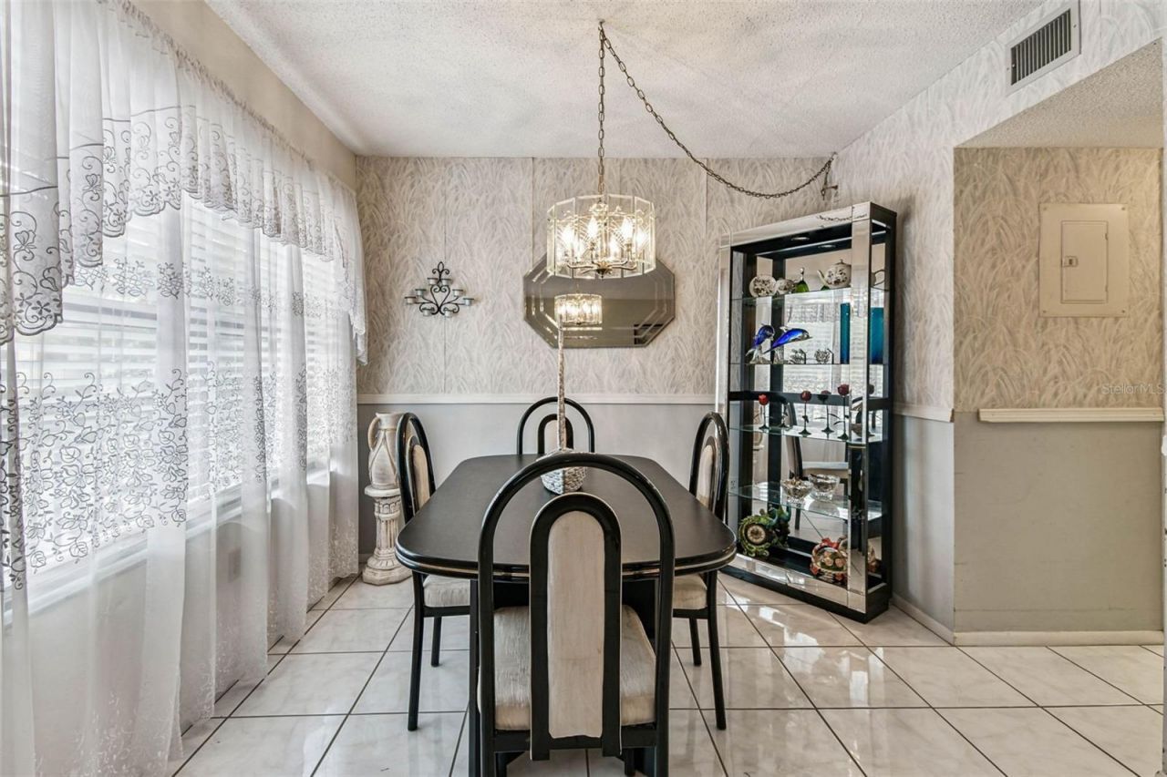 515 30th Avenue W, Unit H210, Bradenton, FL 34205 Photo