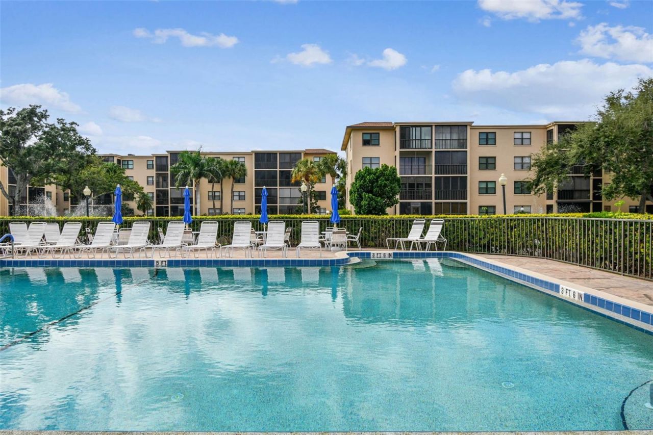 515 30th Avenue W, Unit H210, Bradenton, FL 34205 Photo