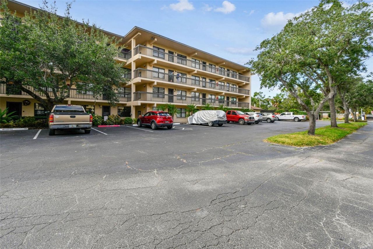 515 30th Avenue W, Unit H210, Bradenton, FL 34205 Photo