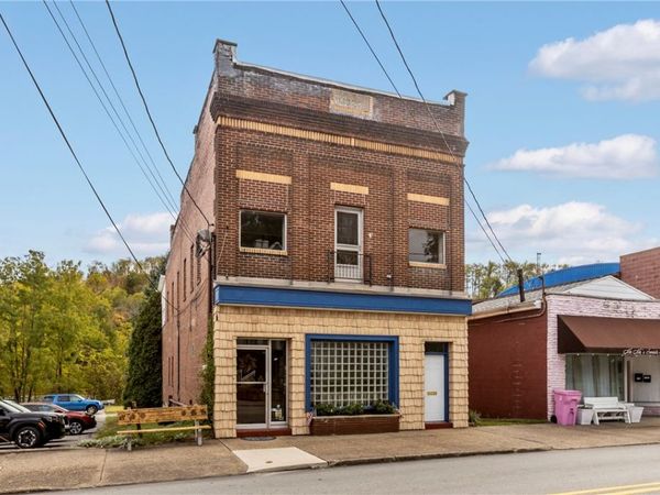 614 Main St , Bentleyville, PA 15314