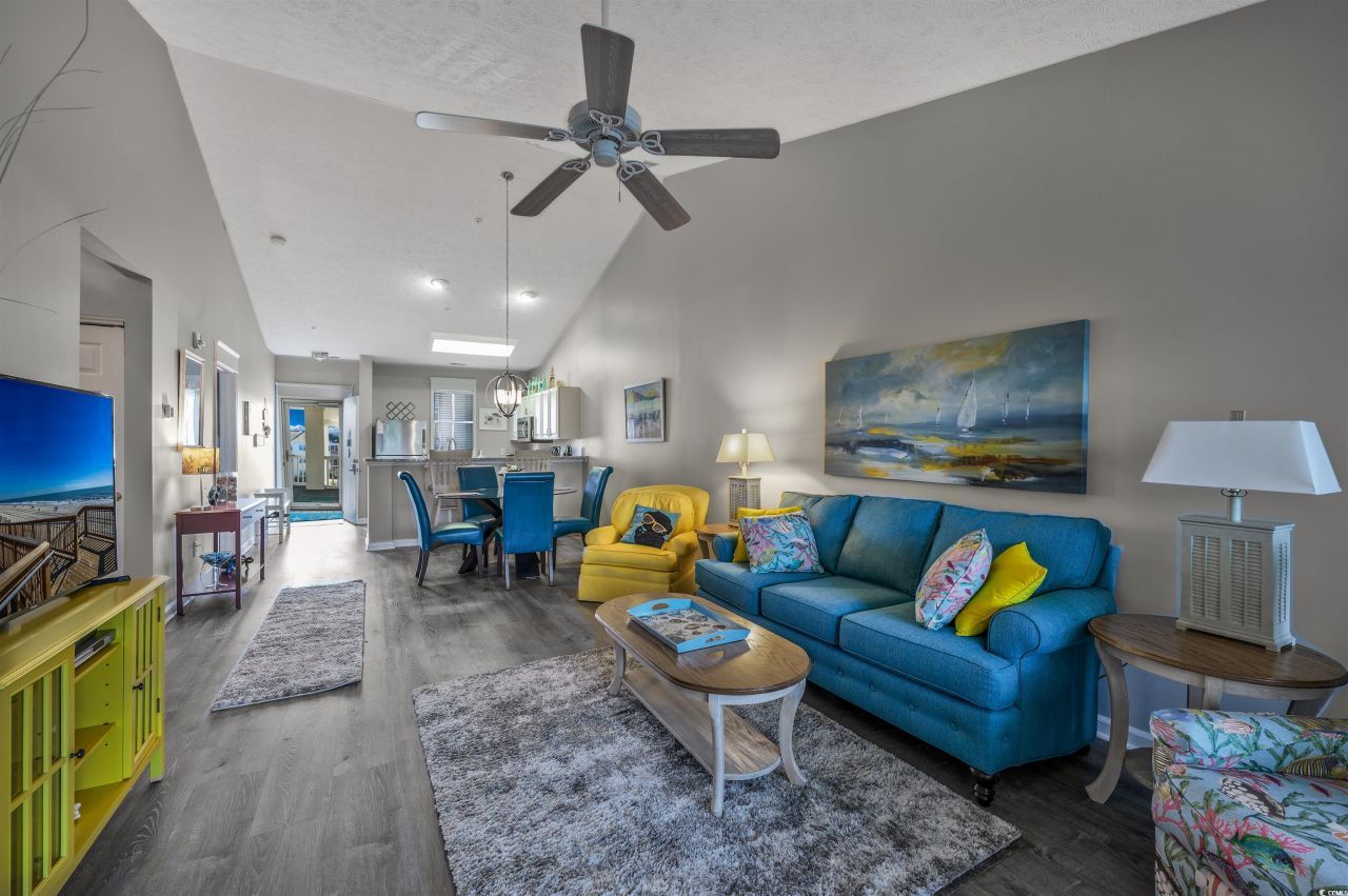 601 Hillside Dr. N Photo 10