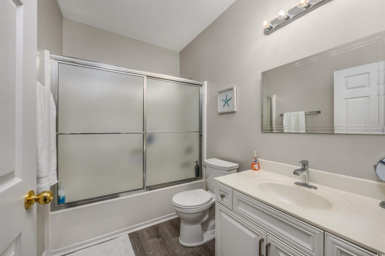 601 Hillside Dr. N Photo 17