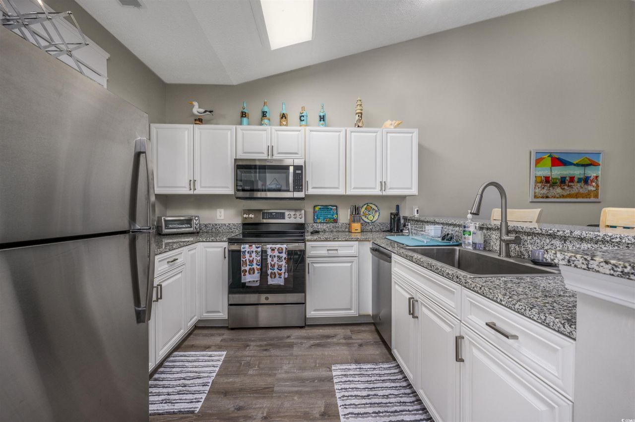 601 Hillside Dr. N Photo 4