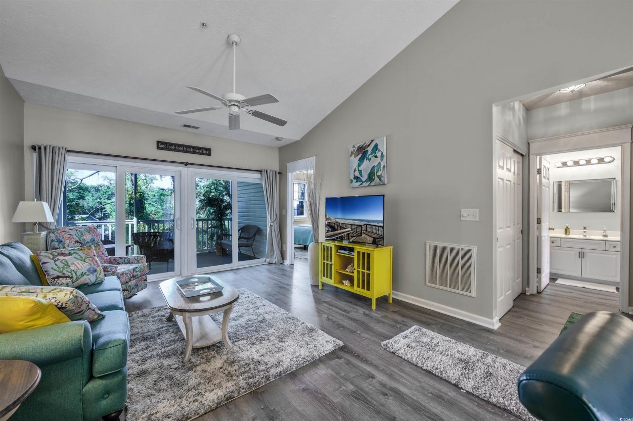 601 Hillside Dr. N Photo 9