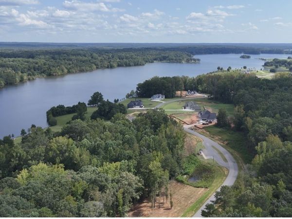 827 Lake Varner Drive, Covington, GA 30014