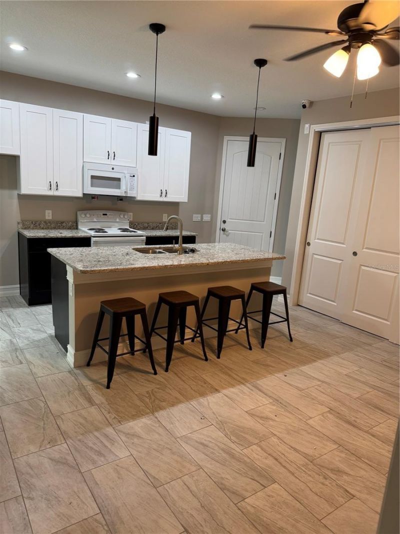 5238 2nd Street, Orlando, FL 32810 Photo