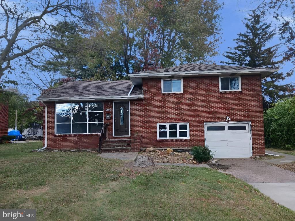 4209 Royal Avenue, Pennsauken, NJ 08109 Main Photo