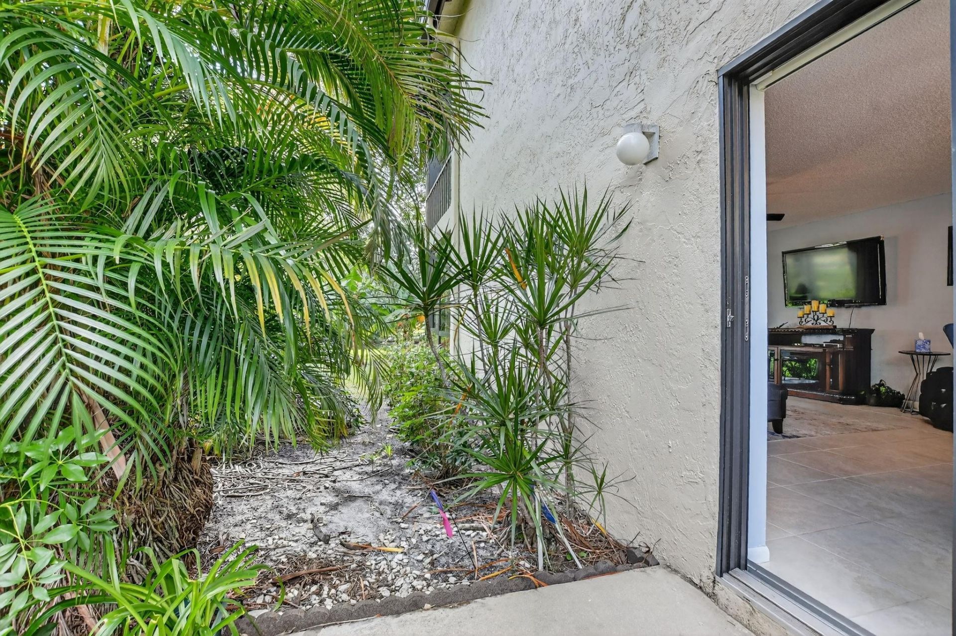 8310 Casa Del Lago, Unit 1A, Boca Raton, FL 33433 Photo