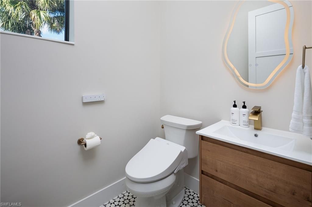 1257 11th Ct N, Naples, FL 34102 Photo