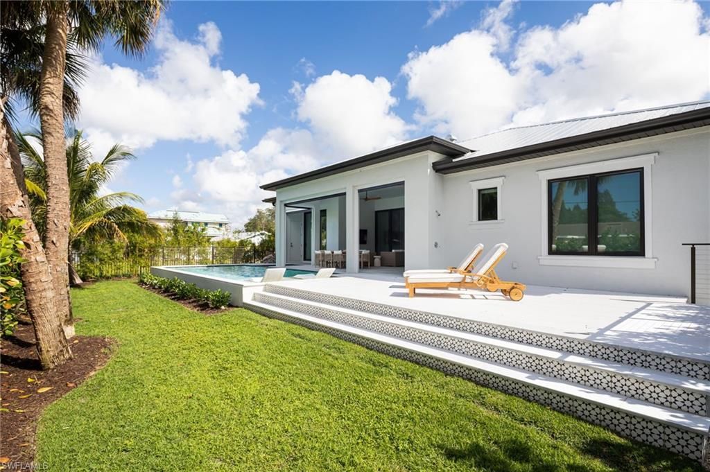 1257 11th Ct N, Naples, FL 34102 Photo