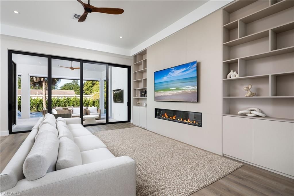 1257 11th Ct N, Naples, FL 34102 Photo