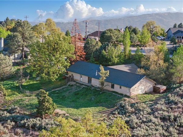 24980 Sunset Way, Tehachapi, CA 93561