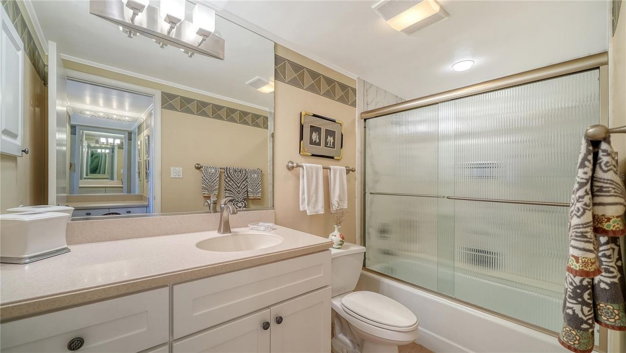 603 Longboat Club Road, Unit 402N, Longboat Key, FL 34228 Photo