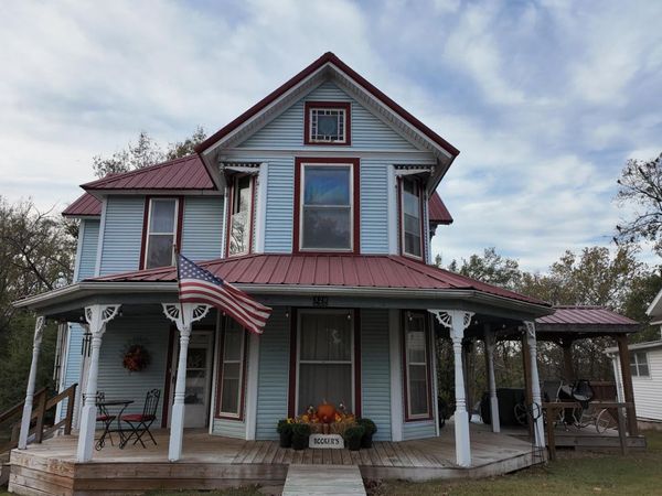 320 2nd Street, Osceola, MO 64776