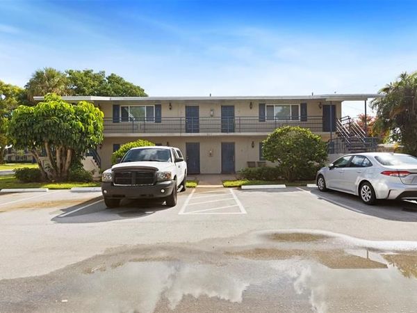 817 Lighthouse Dr, Unit C, North Palm Beach, FL 33408