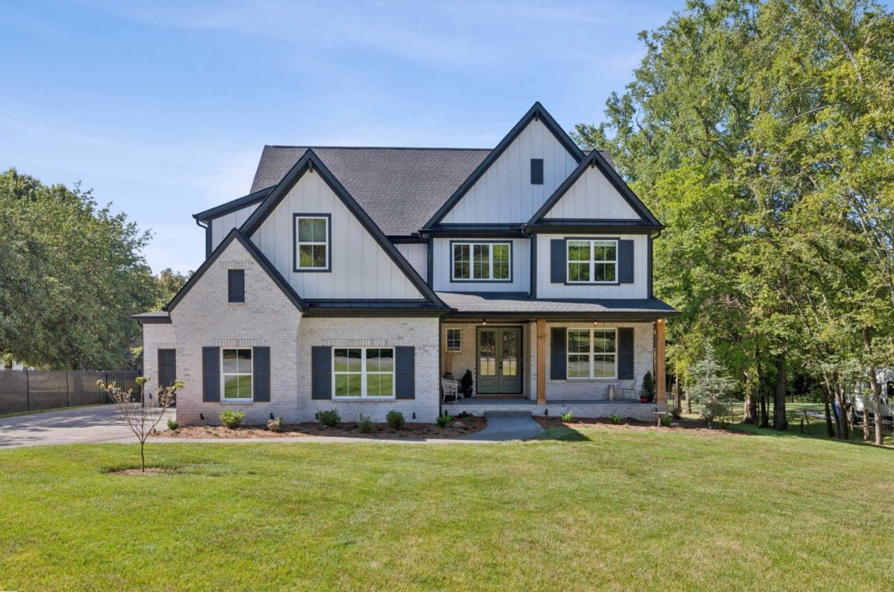 743 Hamilton Dr, Gallatin, TN 37066 Main Photo