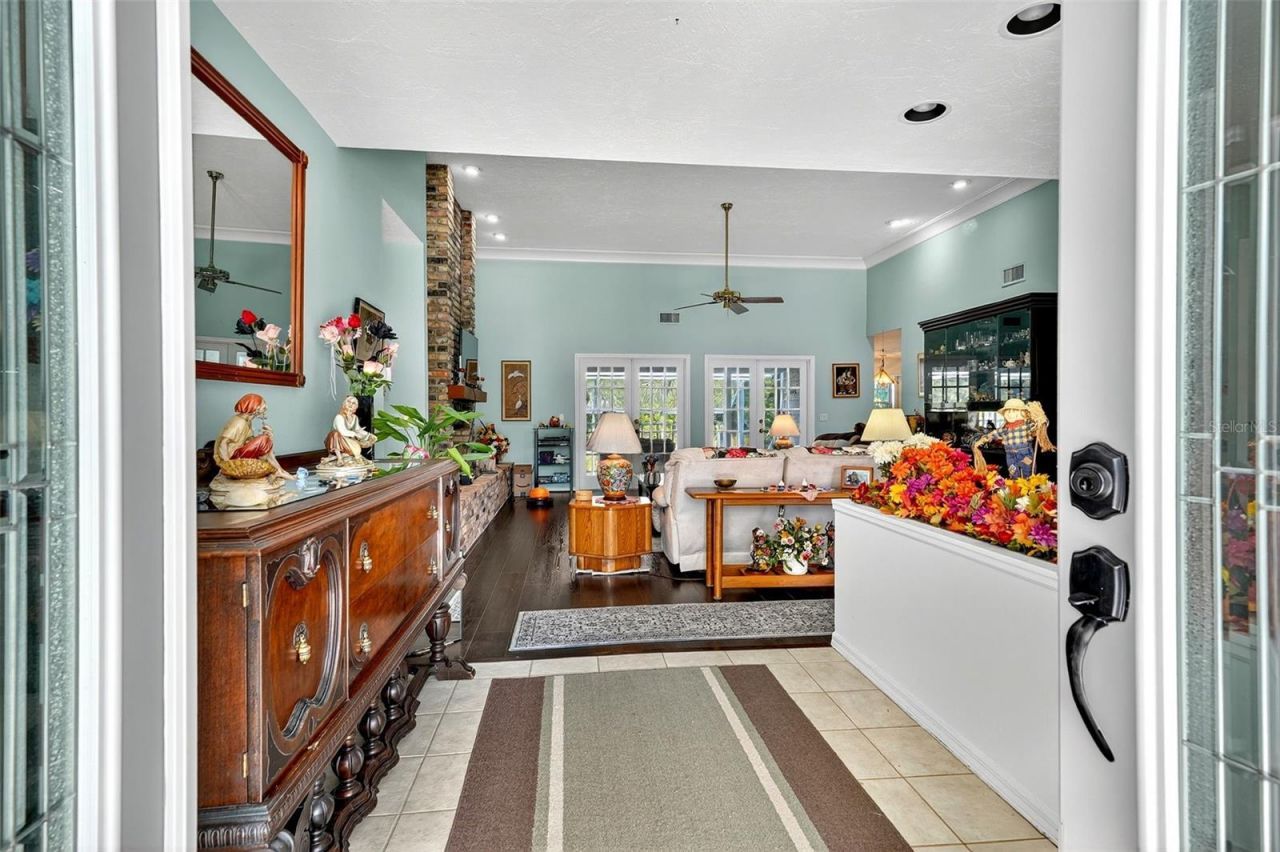 4719 E Trails Drive, Sarasota, FL 34232 Photo