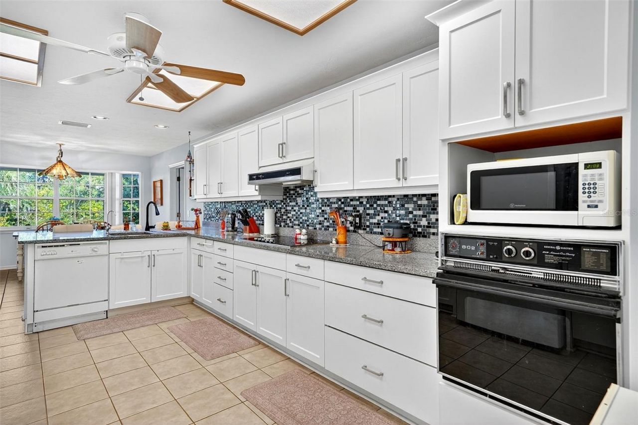 4719 E Trails Drive, Sarasota, FL 34232 Photo