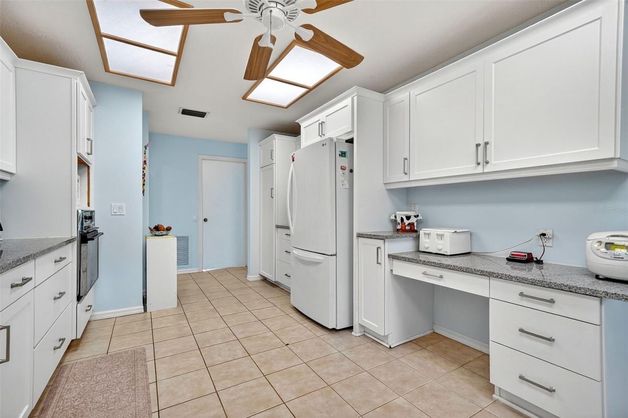 4719 E Trails Drive, Sarasota, FL 34232 Photo