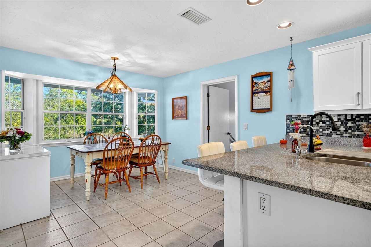 4719 E Trails Drive, Sarasota, FL 34232 Photo