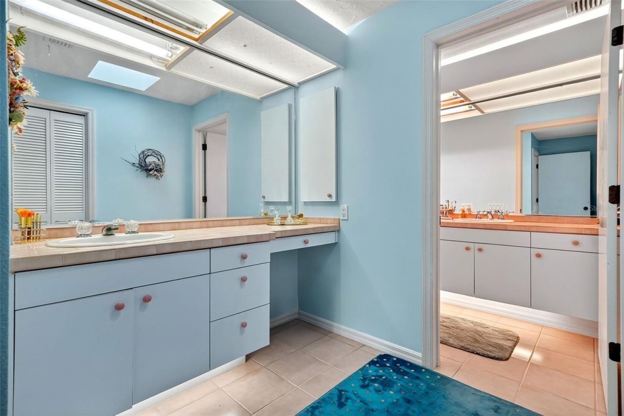 4719 E Trails Drive, Sarasota, FL 34232 Photo