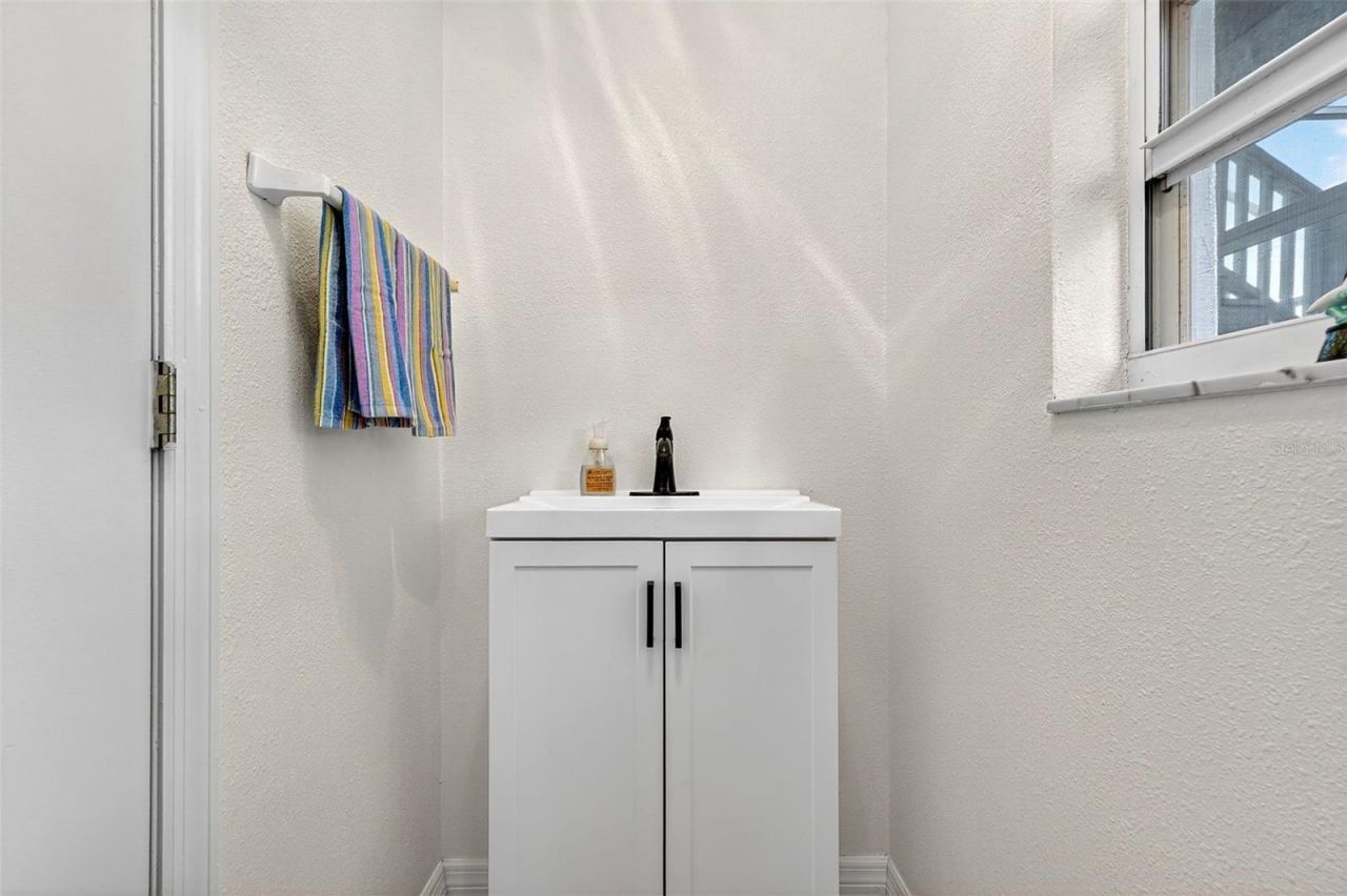 4719 E Trails Drive, Sarasota, FL 34232 Photo