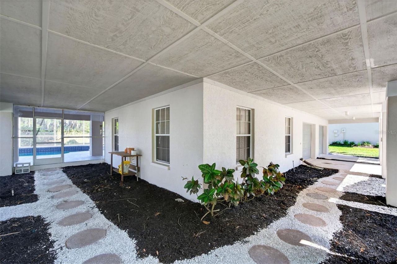 4719 E Trails Drive, Sarasota, FL 34232 Photo