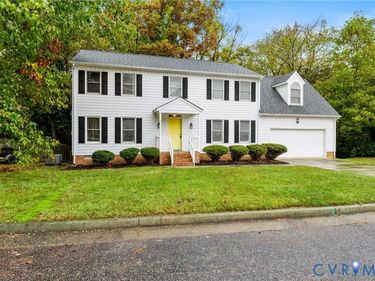 1360 Whitehall Drive, Colonial Heights, VA 23834