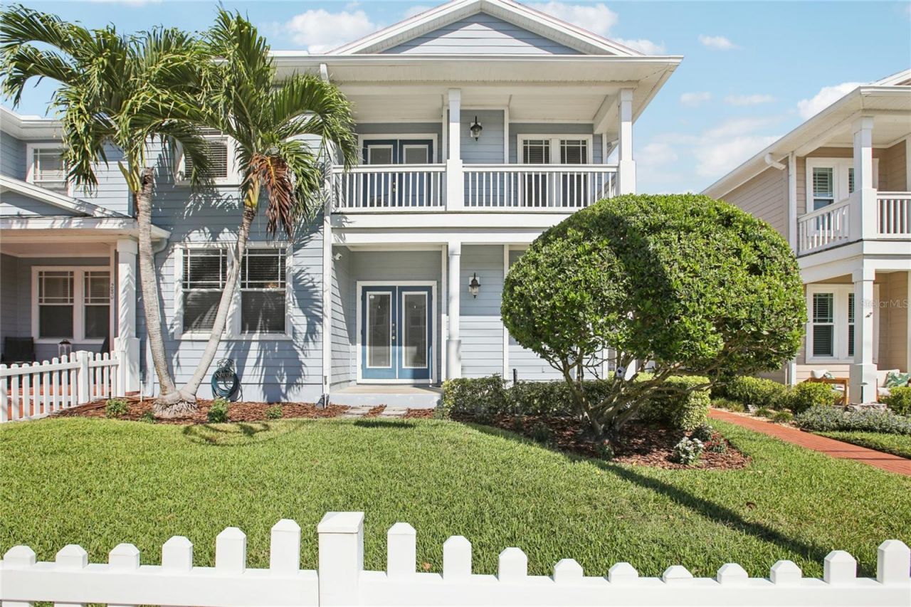 270 Cleveland Avenue, Largo, FL 33770 Main Photo