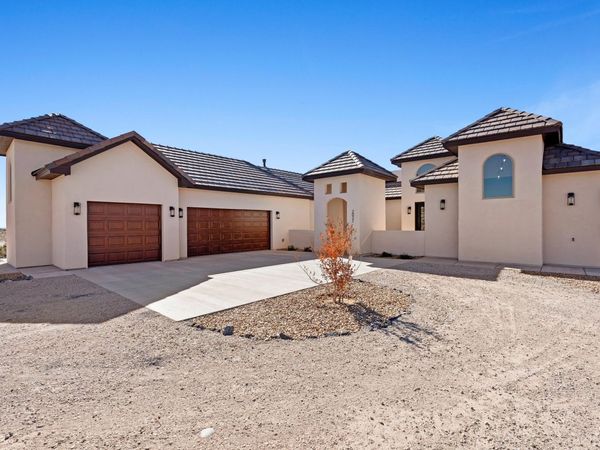 2021 Santa Ana Road NE, Rio Rancho, NM 87144