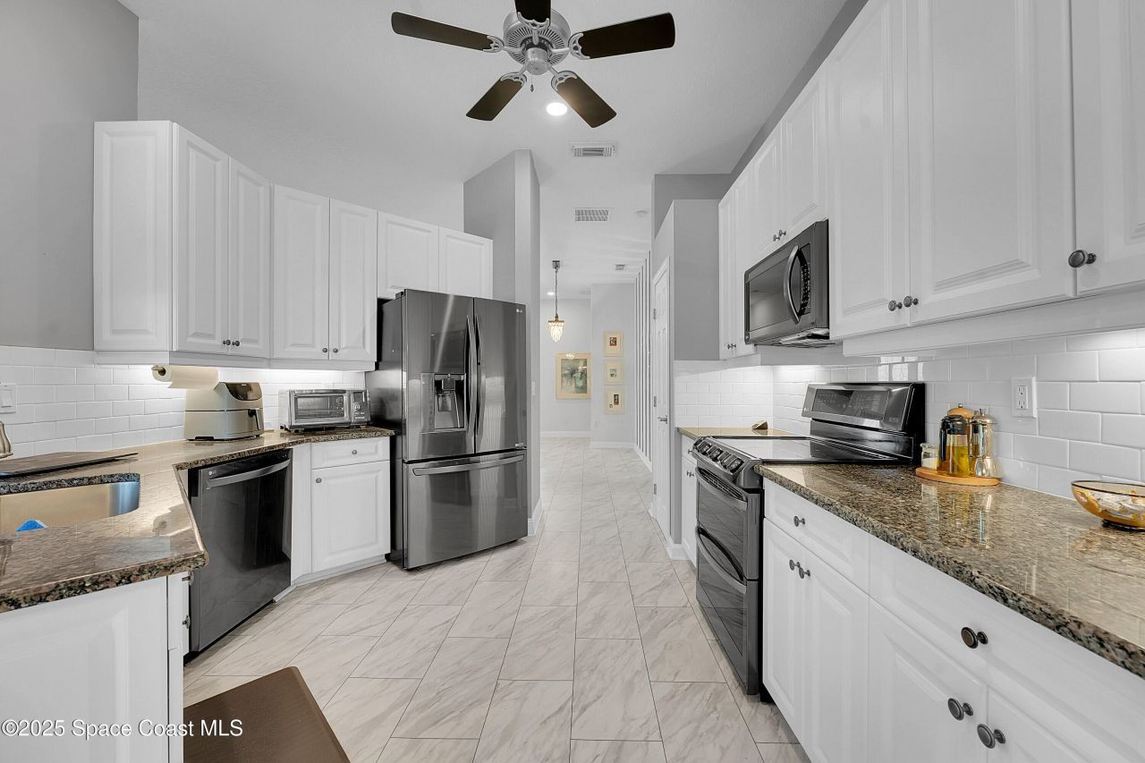 715 SW Munjack Circle, Port Saint Lucie, FL 34986 Photo