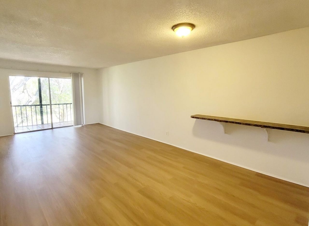 7911 N Colony Circle, Unit 305, Tamarac, FL 33321 Photo