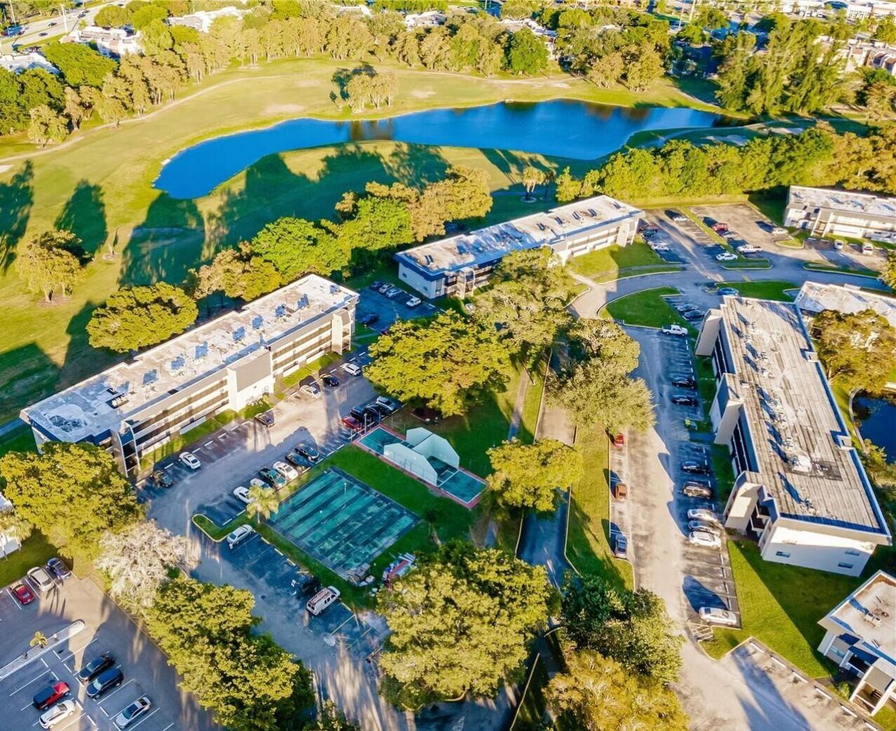 7911 N Colony Circle, Unit 305, Tamarac, FL 33321 Photo