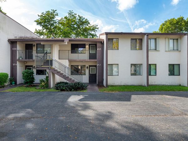 153 W Laurel Drive, Unit 1003, Margate, FL 33063