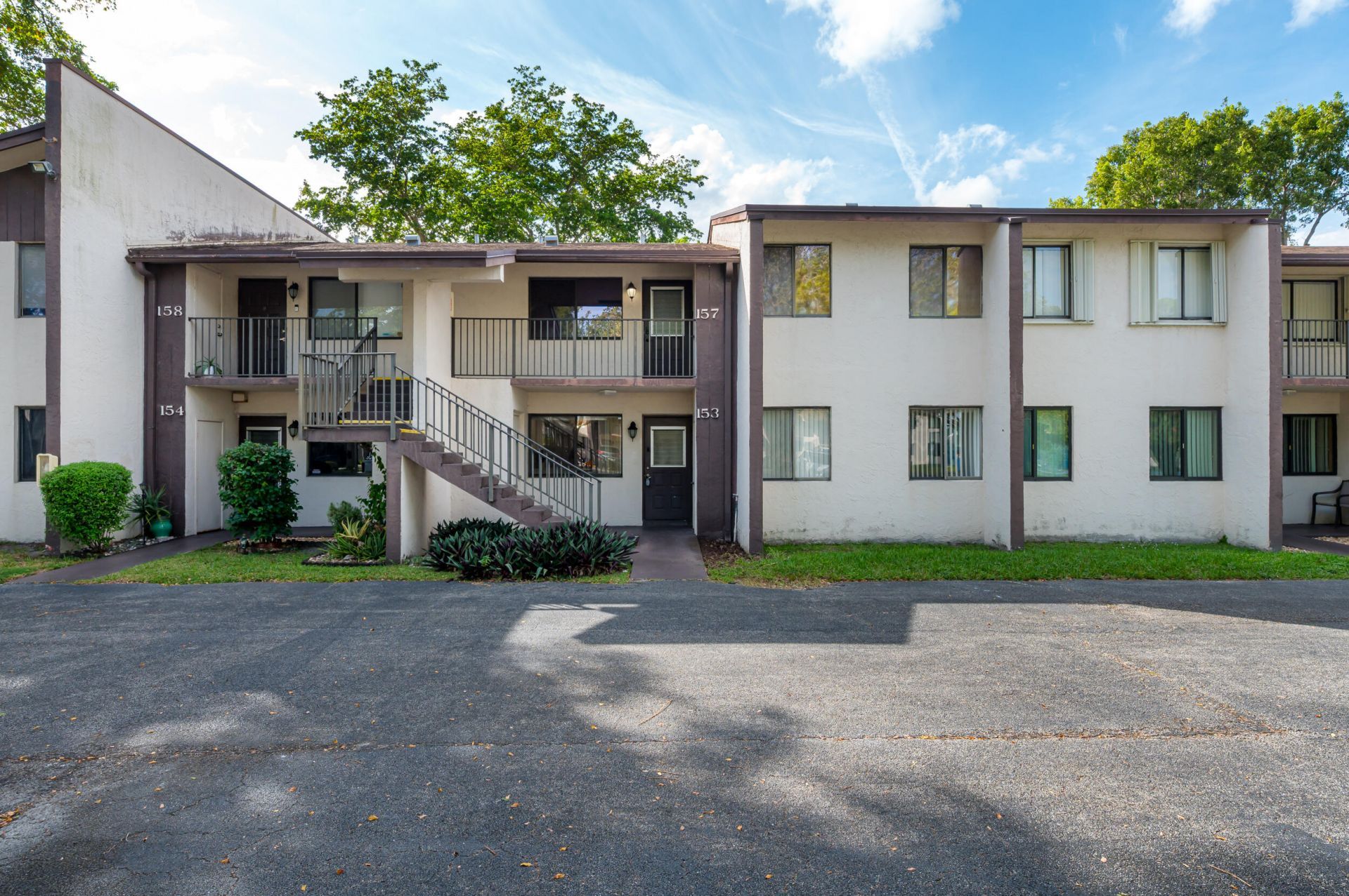 153 W Laurel Drive, Unit 1003, Margate, FL 33063 Photo