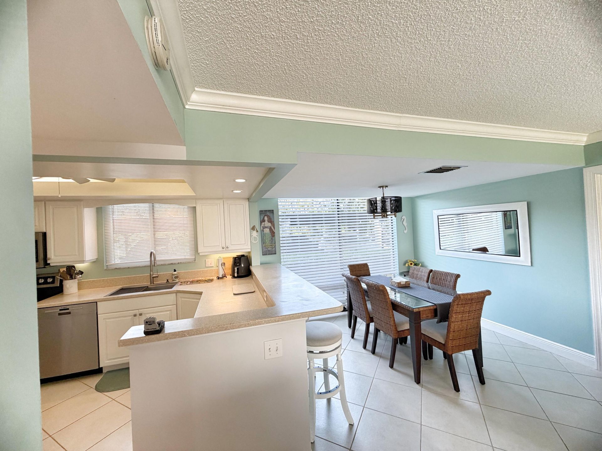 3492 NE Causeway Boulevard, Unit 101, Jensen Beach, FL 34957 Photo