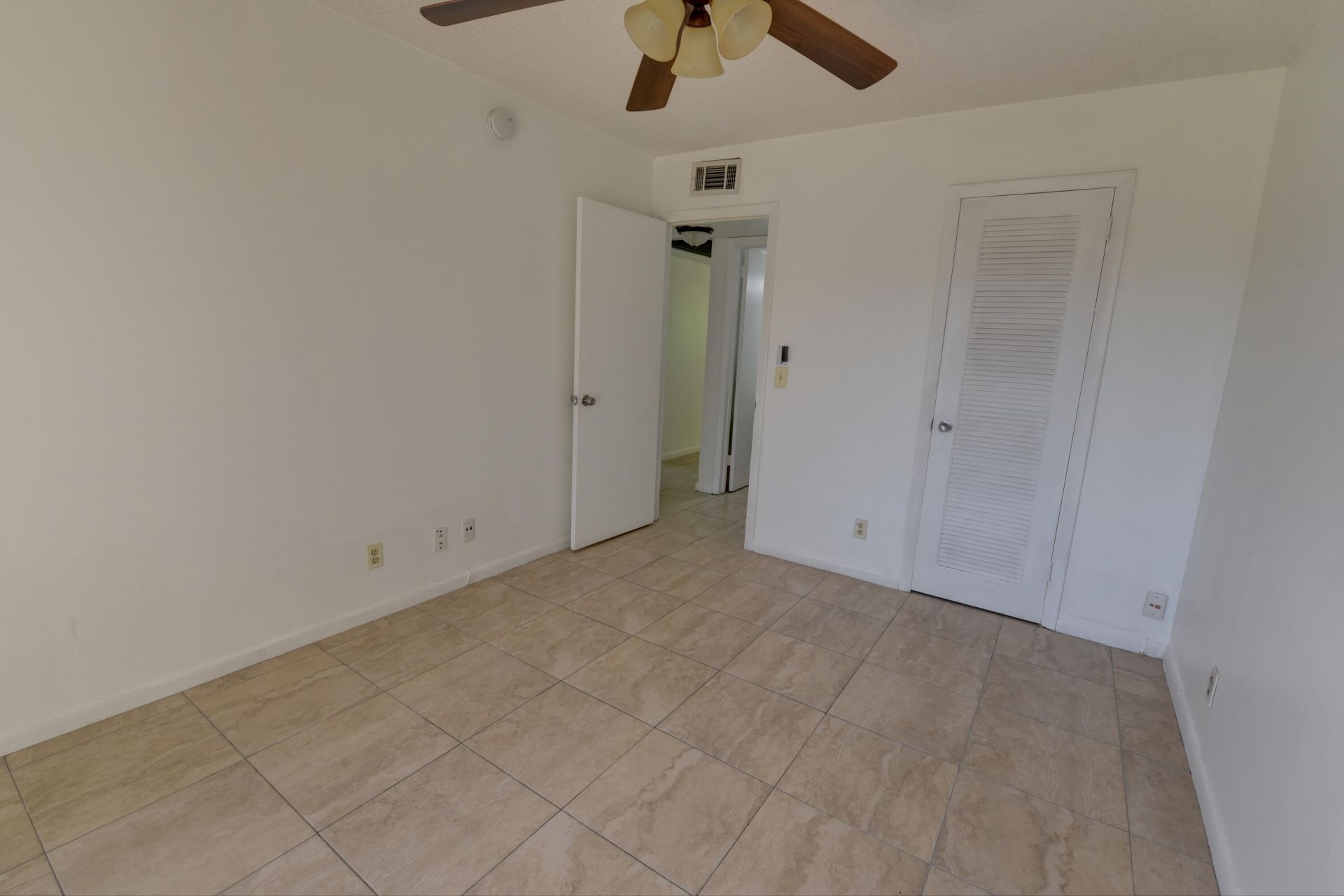 89 Canterbury D, West Palm Beach, FL 33417 Photo