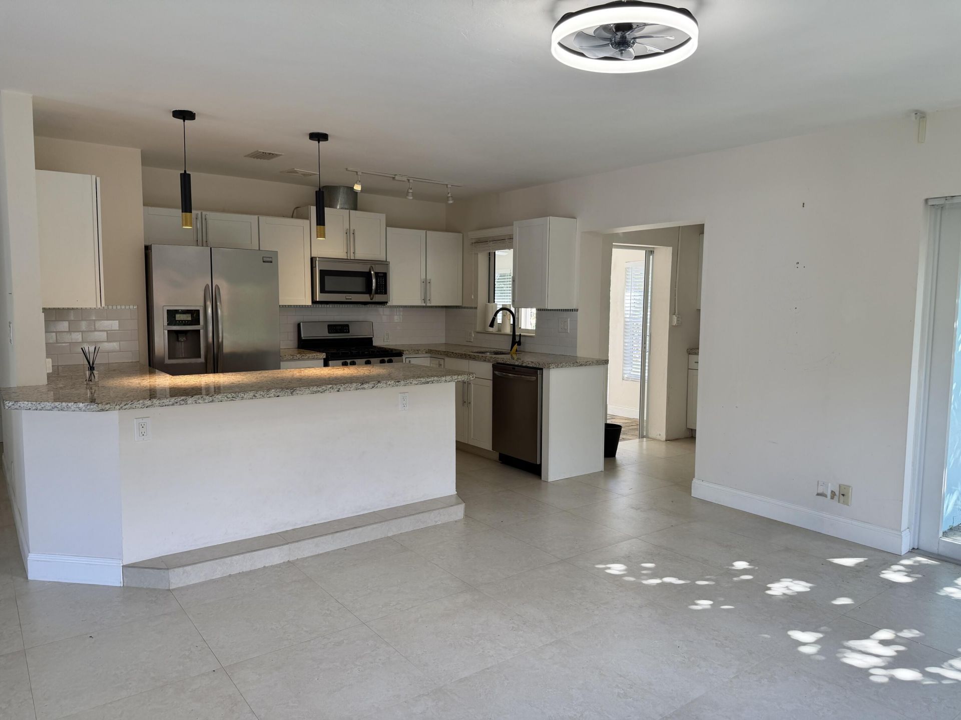 376 SW 2nd Street, Boca Raton, FL 33432 Photo