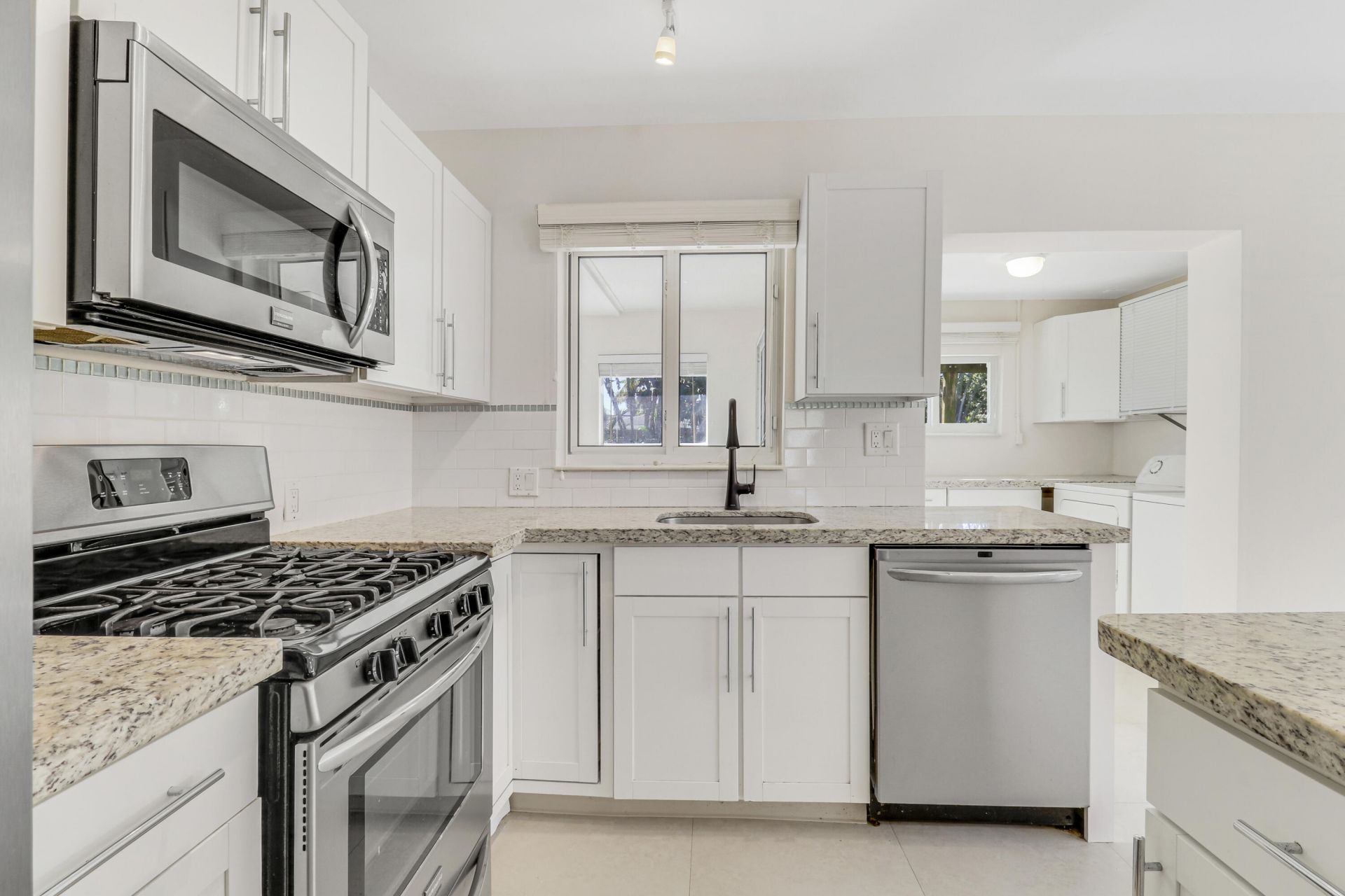 376 SW 2nd Street, Boca Raton, FL 33432 Photo