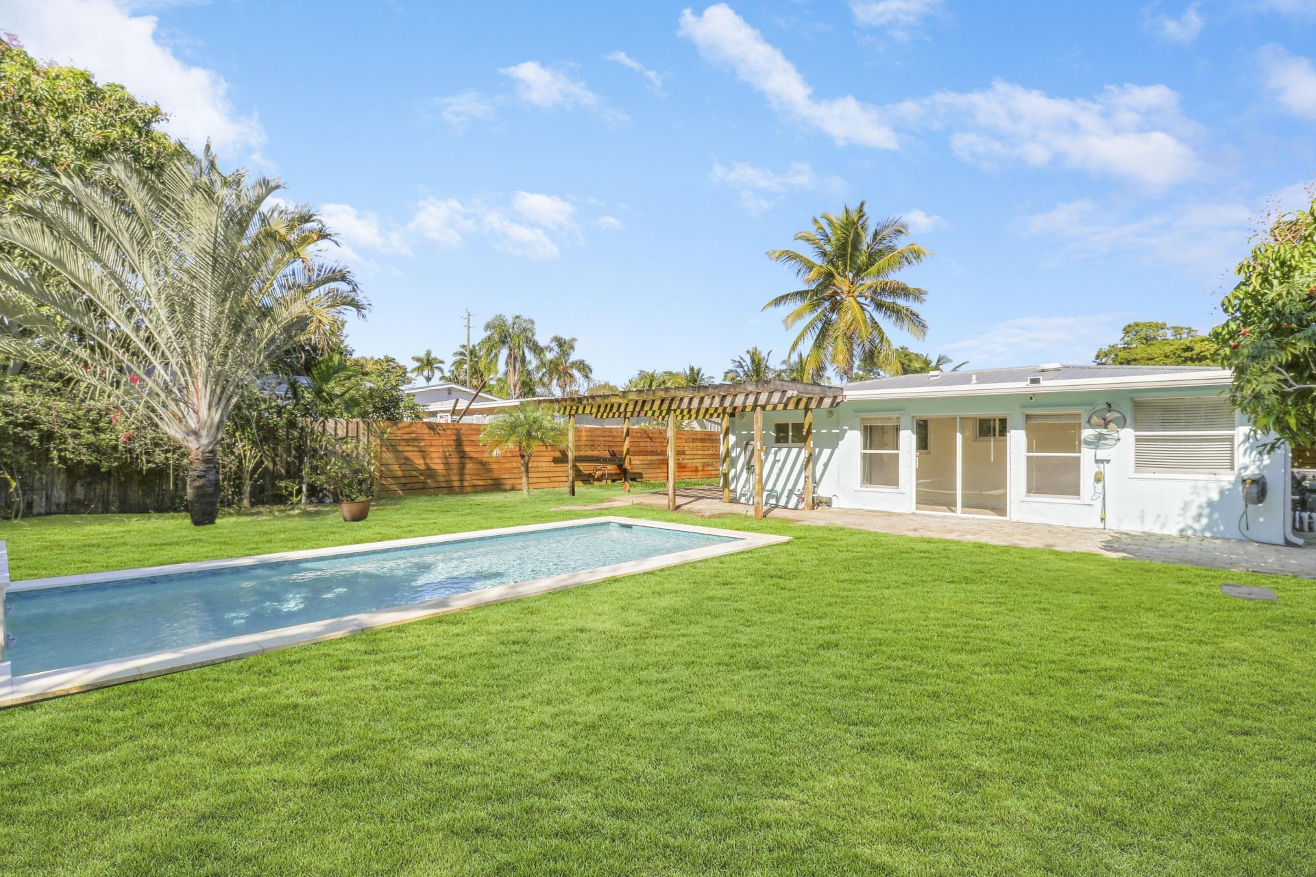 376 SW 2nd Street, Boca Raton, FL 33432 Photo